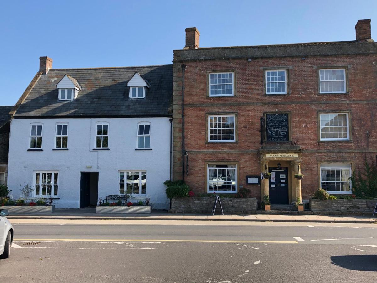 伊尔切斯特纹章酒店 Ilchester 外观 照片
